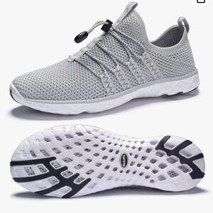 NWT/ DLGJPA WOMENS WSTER SHOES AND WALKING SHOE, SIZE 45